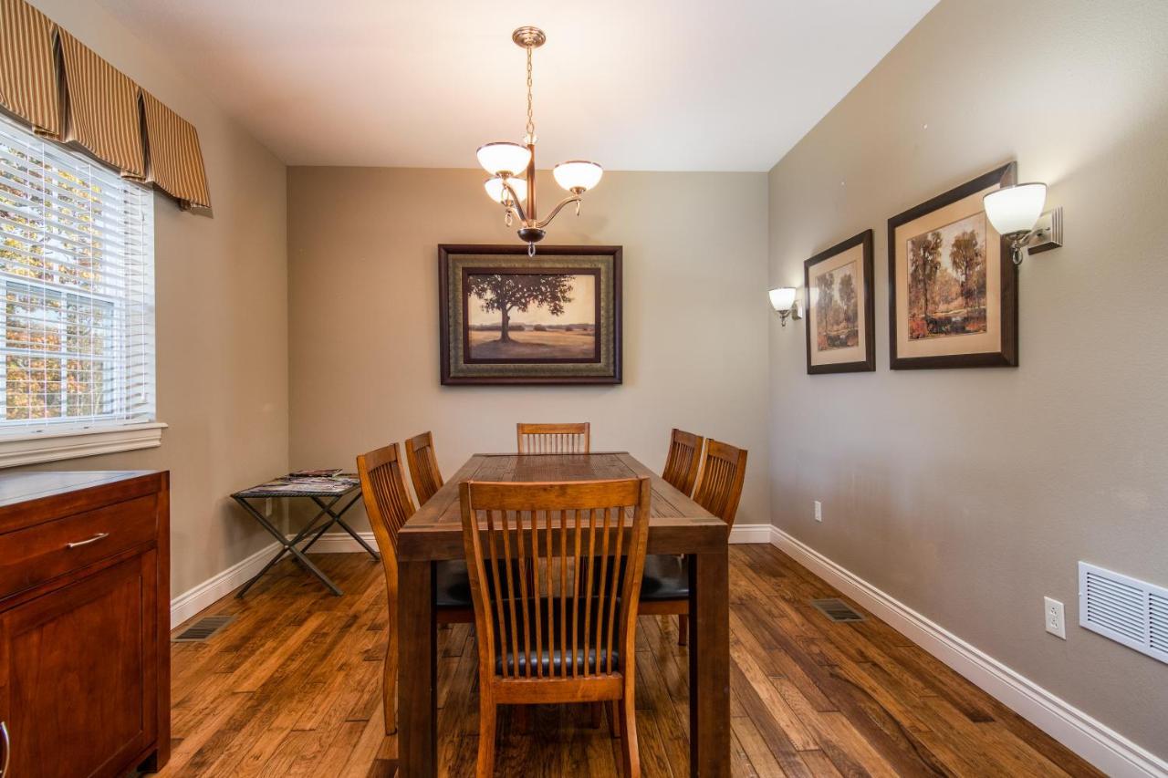 Two Bedroom Villa In The Heart Of Branson! Exterior photo