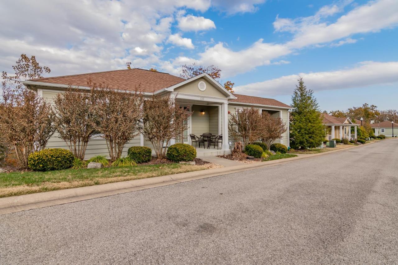 Two Bedroom Villa In The Heart Of Branson! Exterior photo